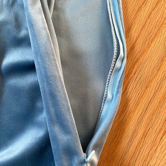 MIULEE Set of 2 Light Blue Soft Velvet-Texture Pillow Cases NIP - Picture 5 of 8